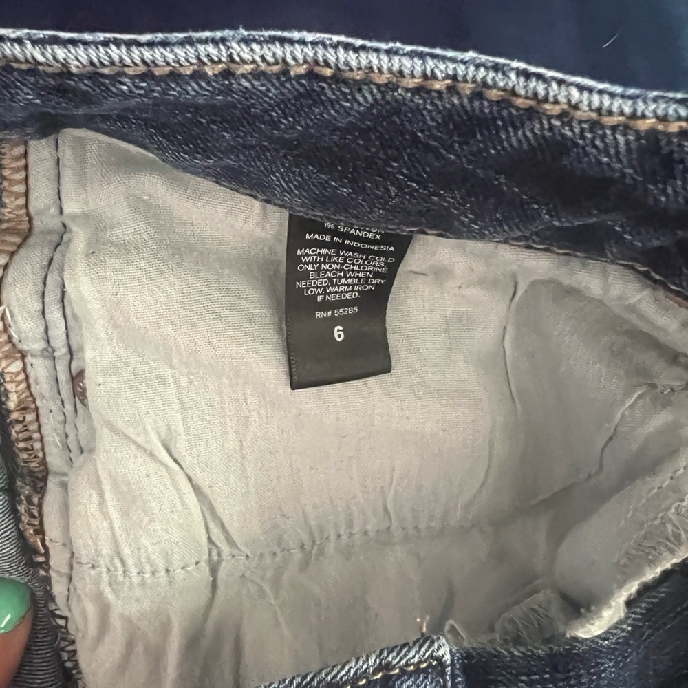 Express Jean Shorts Size 6 - Picture 3 of 3